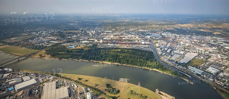 Aerial photo, harbour area, harbour facilities, Obererft, Neuss, city limits Düsseldorf, Rhineland, North Rhine-Westphalia, Germany, DE, Europe, birds-eyes view, aerial photo, aerial photography, aerial photography, overview, bird's eye view, harbour operating company, Neuss-Düsseldorfer Häfen GmbH & Co. KG, Contargo Neuss GmbH, Spedition Ansorge GmbH & Co. KG, Tanquid GmbH & Co. KG Tanklager Neuss I, Neuss customs office, Rhine, car transport, car loading, cargo ships, Neuss port, port of Neuss, port of Neuss, Rhine port, inland port, port facility, inland shipping