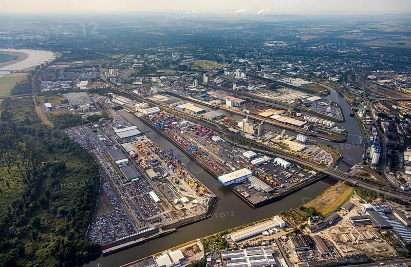 Aerial photo, harbour area, harbour facilities, Obererft, Neuss, city limits Düsseldorf, Rhineland, North Rhine-Westphalia, Germany, DE, Europe, birds-eyes view, aerial photo, aerial photography, aerial photography, overview, bird's eye view, harbour operating company, Neuss-Düsseldorfer Häfen GmbH & Co. KG, Contargo Neuss GmbH, Spedition Ansorge GmbH & Co. KG, Tanquid GmbH & Co. KG Tanklager Neuss I, Neuss customs office, Rhine, car transport, car loading, cargo ships, Neuss port, port of Neuss, port of Neuss, Rhine port, inland port, port facility, inland shipping