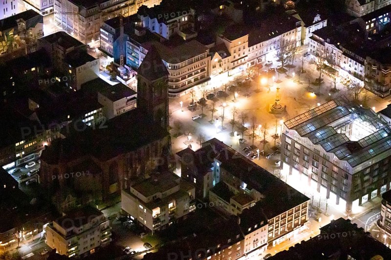 Aerial view, catholic church at the old market, old market, victory column, job centre, night shot, Oberhausen, Ruhr area, North Rhine-Westphalia, Germany, DEU, Europe, birds-eyes view, aerial photography, aerial photography, overview, bird's eye view, nightshot, night, night flight