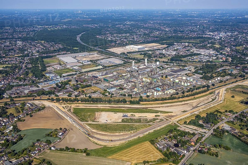Aerial view, Oberhausen, Logport V, Duisport, Waldteichstraße industrial estate, EDEKA-Logistik-ZENTRUM, Sterkrade, Ruhr area, North Rhine-Westphalia, Germany, Duisburg, DE, Europe, birds-eyes view, aerial photography, aerial photography, overview, bird's eye view