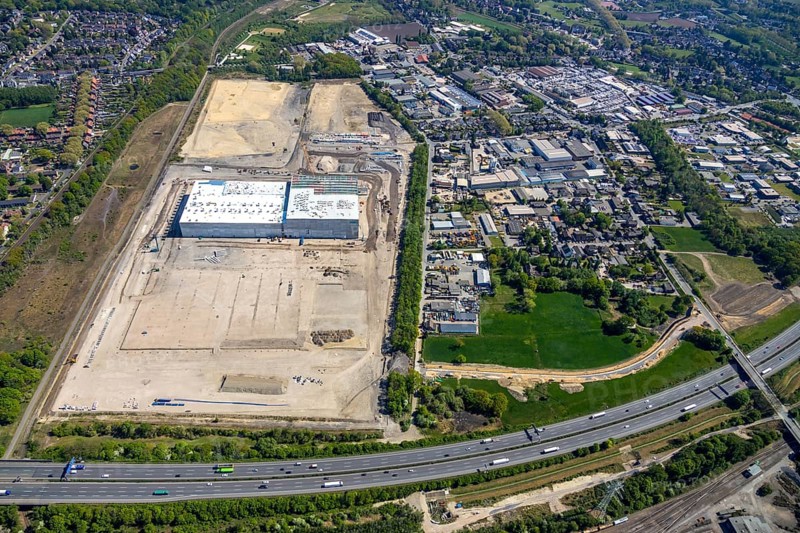 Aerial view, Logport V, Duisburger Hafen AG, Duisport, EDEKA logistics centre, central warehouse, Edeka Rhein-Ruhr retail chain, Wesel, Ruhr area, North Rhine-Westphalia, Germany, DE, Europe, birds-eyes view, aerial view, aerial photography, aerial photography, overview, bird's eye view