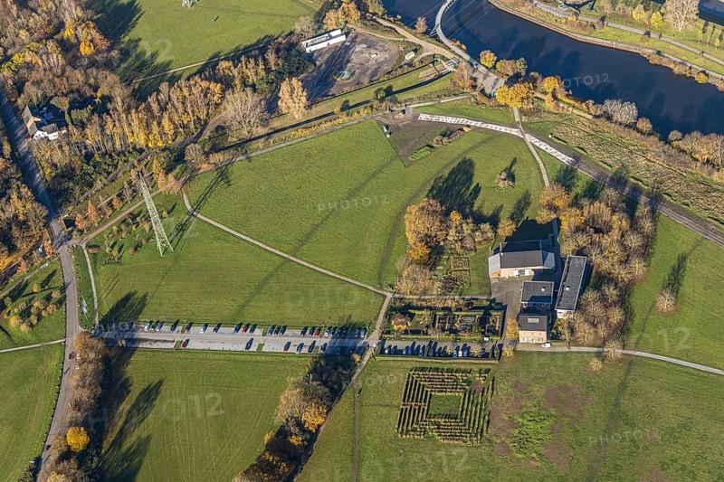 Aerial view, Haus Ripshorst, Information Centre Emscher Landscape Park, Borbeck, Oberhausen, Ruhr area, North Rhine-Westphalia, Germany, DE, Europe, Ripshorst wooded garden, estate, canal, aerial view, aerial photography, aerial photography, Rhine-Herne Canal, Ripshorster Straße, overview, bird's-eye view, historical sight, overview