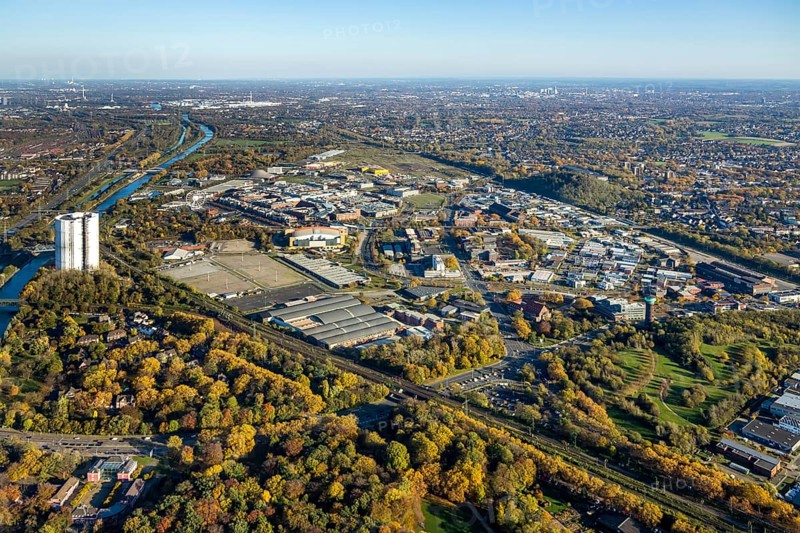 Aerial view, gasometer renovation, covered gasometer, CentrO Ferris wheel, Rhine-Herne Canal, River Emscher, Marienviertel, Oberhausen, Ruhr area, North Rhine-Westphalia, Germany, construction, construction project, DE, Europe, aerial view, aerial photography, aerial photography, renovation, refurbishment, overview, bird's-eye view, overview, Neue Mitte Oberhausen, Centro