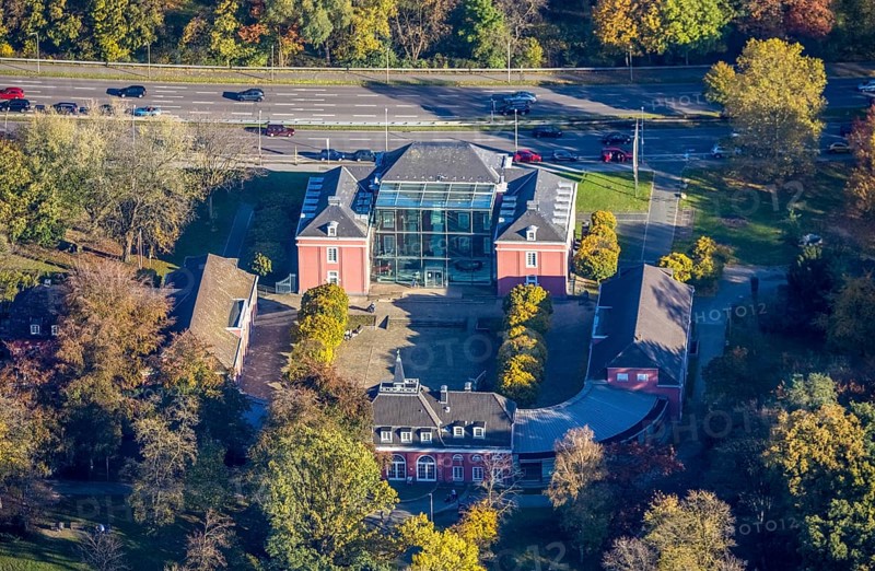 Aerial view, LUDWIGGALERIE Schloss Oberhausen, art museum, Marienviertel, Oberhausen, Ruhr area, North Rhine-Westphalia, Germany, DE, Europe, glass front, Konrad-Adenauer-Allee, culture, art, aerial view, aerial photography, aerial photography, museum, castle, castle complex, overview, events, venue, event location, bird's-eye view, birds-eyes view, classicist, cultural use, overview