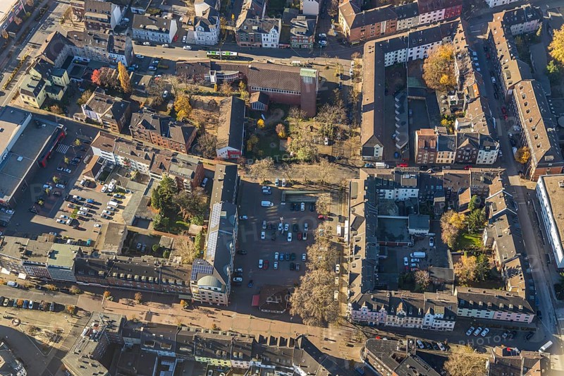 Aerial view, local view Osterfeld, Hospice St. Vinzenz Pallotti, Greek Orthodox parish Hl.Archangel, Osterfeld, Oberhausen, Ruhr area, North Rhine-Westphalia, Germany, place of worship, DE, Europe, religious community, place of worship, property tax, holy place, real estate, church, parish, denomination, aerial view, aerial photography, aerial photography, religion, religious site, overview, Vestische Straße, bird's-eye view, residential area, living and life, residential area, residential buildings, quality of life, residential neighbourhood, housing estate, birds-eyes view, overview