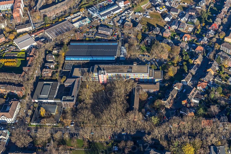Aerial view, comprehensive school Osterfeld, GSO Halle, Osterfeld, Oberhausen, Ruhr area, North Rhine-Westphalia, Germany, education, educational institution, DE, Europe, comprehensive school, Heinestraße, teaching institute, Lilienthalstraße, aerial photograph, aerial photography, aerial photography, school, sports hall, overview, bird's-eye view, overview