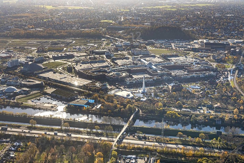 Aerial view, CentrO shopping centre, Rhine-Herne Canal, Borbeck, Oberhausen, Ruhr area, North Rhine-Westphalia, Germany, DE, shopping, shopping centre, shopping mall, shopping markets, shopping square, shopping centre, Europe, specialist markets, canal, Legoland, aerial view, aerial photography, aerial photography, shopping, shopping centre, overview, bird's-eye view, overview