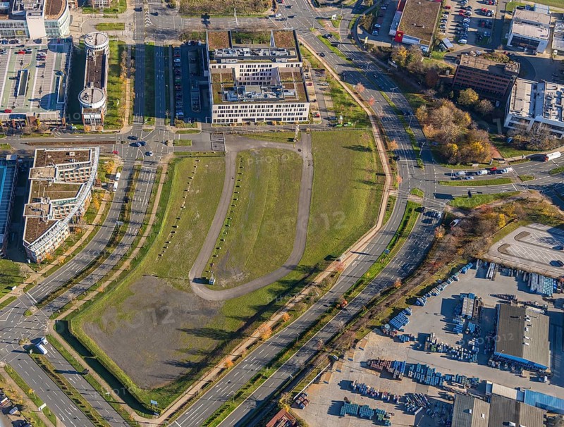 Aerial view, car park Centroallee, Borbeck, Oberhausen, Ruhr area, North Rhine-Westphalia, Germany, Bilfinger Engineering, DE, Europe, commercial enterprises, commercial area, commercial park, commercial location, commercial use, industrial area, industrial building, industrial location, aerial photograph, aerial photography, aerial photography, parking area, overview, bird's-eye view, bird's-eye view, overview