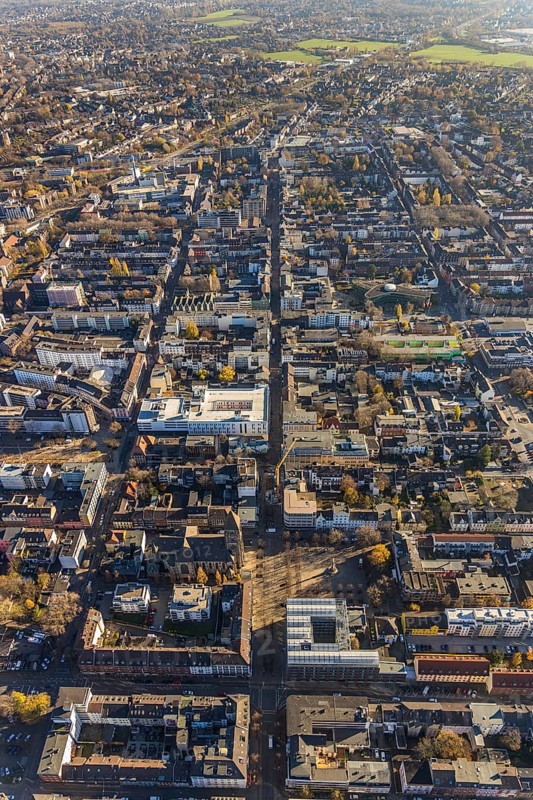 Aerial view, Catholic Church at Altmarkt, Altmarkt, city centre, Oberhausen, Ruhr area, North Rhine-Westphalia, Germany, old town, place of worship, city, DE, Europe, religious community, place of worship, holy place, church, parish, denomination, aerial view, aerial photography, aerial photography, market place, market street, local view, religion, religious place, townscape, city centre, overview, bird's eye view, overview