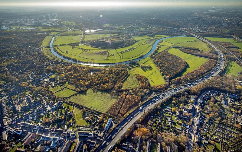 Aerial view, Styrumer Ruhrbogen, Ruhrwiesen, landfill Kolkerhofweg, city triangle Duisburg-Oberhausen-Mülheim, wind turbine, river Ruhr, Mülheim an der Ruhr, Ruhr area, North Rhine-Westphalia, Germany, bridge over the Ruhr, DE, Duisburg, railway bridge, Europe, distant view, flood, aerial view, aerial photography, aerial photography, Ruhr floodplain, Ruhr valley cycle path, Ruhr river bank, Speldorfer Straße, overview, bird's-eye view, wind energy, wind turbine, wind power, wind turbine, wind turbines, birds-eyes view, overview, flooding