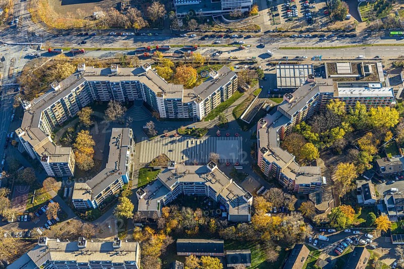 Aerial view, City-West new home, high-rise buildings Bebelstraße, Oberhausen, Ruhr area, North Rhine-Westphalia, Germany, DE, Europe, property tax, high-rise buildings, real estate, aerial view, aerial photography, aerial photography, overview, bird's-eye view, residential complex, living and living, residential area, residential buildings, residential park, residential quality, residential neighbourhood, housing estate, birds-eyes view, overview