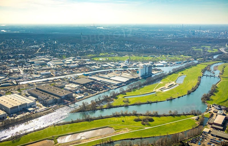 Aerial view, industrial area Broich Castle and Gerwegegebiet Hafen Nord, Linksruhr, Mülheim an der Ruhr, Ruhr area, North Rhine-Westphalia, Germany, Mülheim, an, der, Ruhr, DE, Europe, birds-eyes, view, aerial photography, aerial photography, overview, overview, bird's eye view, water, waterways, shipping traffic, transport, logistics, goods, trade, infrastructure, river, waterway, goods movement, ships, waters, industry, trade, economy, commercial enterprise, production, industrial area, manufacturing