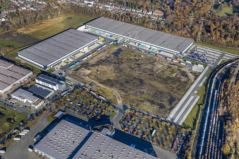 Aerial view, industrial estate Im Lekkerland, Geodis Logistik, Lekkerland, SEGRO Logistics Park, Waldteich, Holten, Oberhausen, Ruhr area, North Rhine-Westphalia, Germany, DE, Europe, commercial enterprises, commercial area, industrial estate, commercial park, commercial location, commercial use, freight transport, industrial area, industrial building, industrial site, logistics, logistics service, logistics service provider, logistics provider, logistics centre, aerial view, aerial photography, aerial photography, freight forwarding, transport, transport service, overview, bird's eye view, birds-eyes view, im Lekkerland, overview