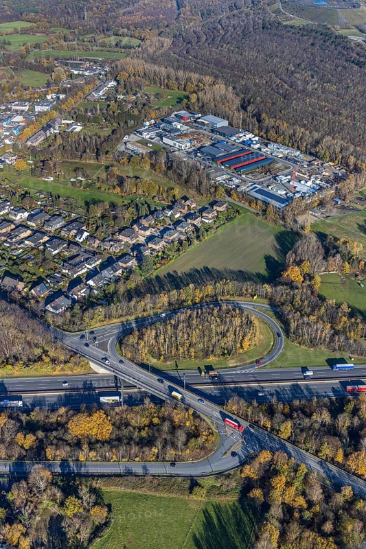 Aerial view, industrial area Im Venn, Sterkrader Venn, motorway A2 junction Oberhausen-Königshtardt, Königshtardt, Oberhausen, Ruhr area, North Rhine-Westphalia, Germany, motorway A2, motorway junction, DE, Europe, commercial enterprises, commercial area, commercial park, commercial location, commercial use, autumn colours, industrial area, industrial building, industrial location, Kasper Bau, aerial view, aerial photography, aerial photography, overview, Venngraben, bird's eye view, birds-eyes view, overview