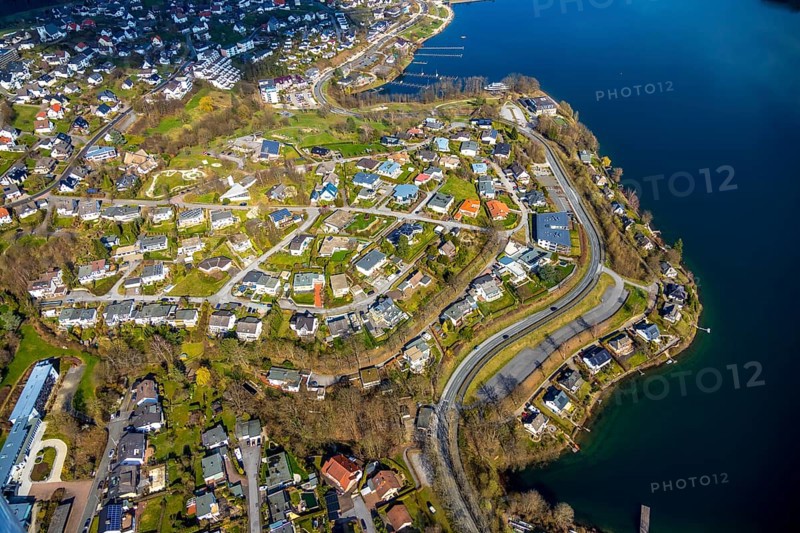 Aerial view, overview Langscheid, Sorpe shore, Sorpe lake, Langscheid, Sundern, Sauerland, North Rhine-Westphalia, Germany, DE, Europe, aerial view, aerial photography, aerial photography, overview, bird's-eye view, birds-eyes, view, overview, drinking water, water supply, leisure, recreation, nature, reservoir, dam, water, swimming, boats, shipping, ships, recreation