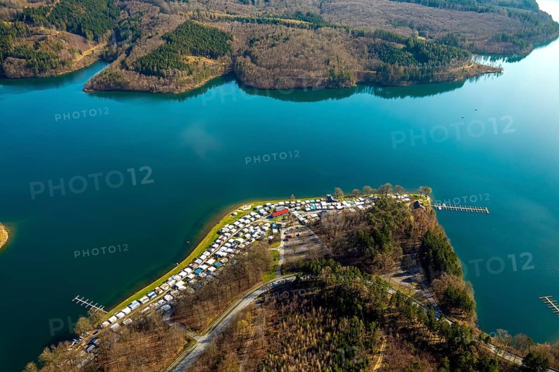Aerial view, Sorpesee, Sorpe shore, camping at Sorpesee, campsite, Langscheid, Sundern, Sauerland, North Rhine-Westphalia, Germany, DE, Europe, aerial view, aerial photography, aerial photography, overview, bird's-eye view, birds-eyes, view, overview, drinking water, water supply, leisure, recreation, nature, reservoir, dam, water, swimming, boats, shipping, ships, recreation, overnight stay, camping, holidays, holiday, motorhome site