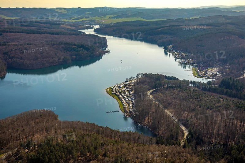 Aerial view, Sorpesee, Sorpe shore, camping at Sorpesee, campsite, Langscheid, Sundern, Sauerland, North Rhine-Westphalia, Germany, DE, Europe, aerial view, aerial photography, aerial photography, overview, bird's-eye view, birds-eyes, view, overview, drinking water, water supply, leisure, recreation, nature, reservoir, dam, water, swimming, boats, shipping, ships, recreation, overnight stay, camping, holidays, holiday, motorhome site