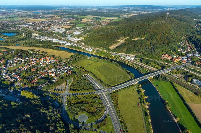 Aerial view, river Weser, Weser breakthrough, Wiehengebirge, Barkhausen, Porta Westfalica, OWL, Ostwestfalen-Lippe, East Westphalia, North Rhine-Westphalia, Germany, DE, Europe, aerial view, aerial photography, aerial photography, national monument, OWL book, OWL book, sight, road of monuments, Tor tor to Westphalia, overview, bird's-eye view, landmark, forest, forest area, Wittekindsberg, birds-eyes view, overview