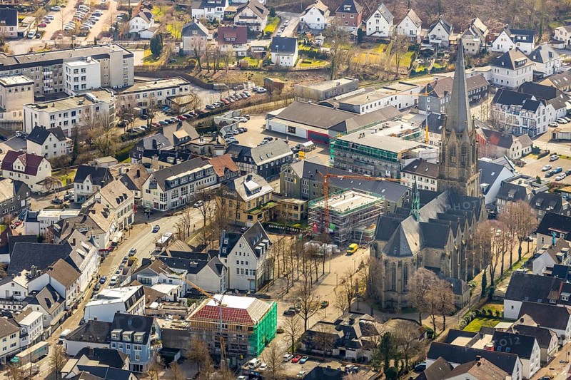 Aerial view, St. Pankratius Catholic parish church, Warstein town hall, building site for town hall extension on market square, new cathedral block on Dieplohstraße, building site Dr.-Segin-Platz, North Rhine-Westphalia, Germany