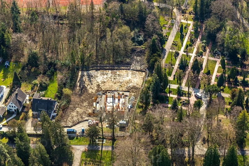 Aerial view, park cemetery, building area on the street Hinter dem cemetery, Werl, North Rhine-Westphalia, Germany