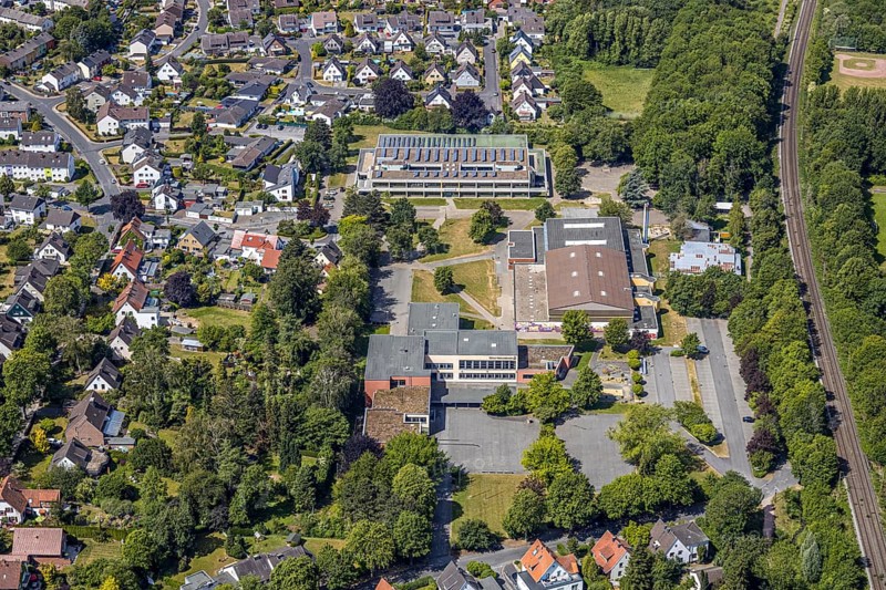 Aerial view, Sälzer Sekundarschule der Stadt Werl, triple sports hall, Werl, Soester Börde, North Rhine-Westphalia, Germany