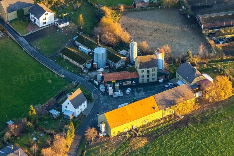 Aerial view, farm, Mühlenstraße, riding centre, Werl, North Rhine-Westphalia, Germany