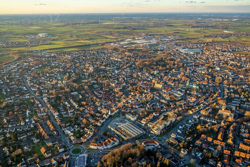 Aerial view, view of town, old town, pilgrimage basilica of the Visitation of the Virgin Mary, Walburgisstraße, old pilgrimage church, Franciscan monastery, Werl, North Rhine-Westphalia, Germany
