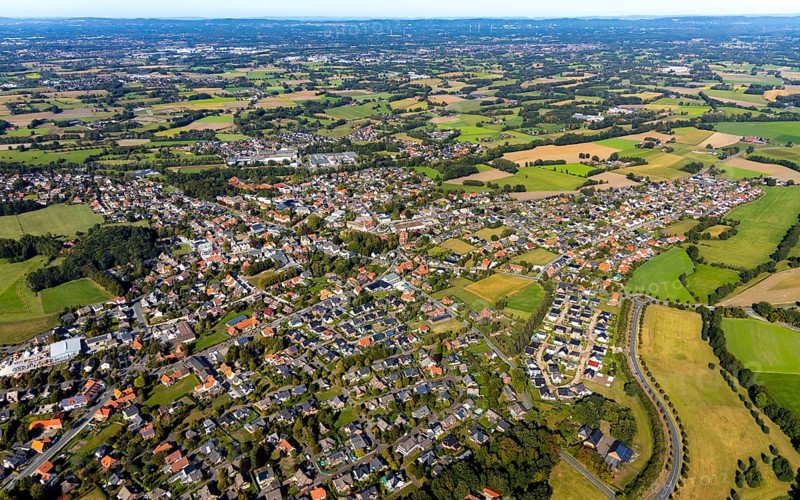 Aerial view, local view Neuenkirchen, Rietberg, OWL, Ostwestfalen-Lippe, East Westphalia, North Rhine-Westphalia, Germany, City, DE, Europe, distant view, property tax, real estate, aerial view, aerial photography, aerial photography, OWL book, OWLBuch, local view, townscape, urban area, overview, bird's eye view, residential area, living and living, residential area, residential buildings, residential quality, residential neighbourhood, housing estate, birds-eyes view, overview