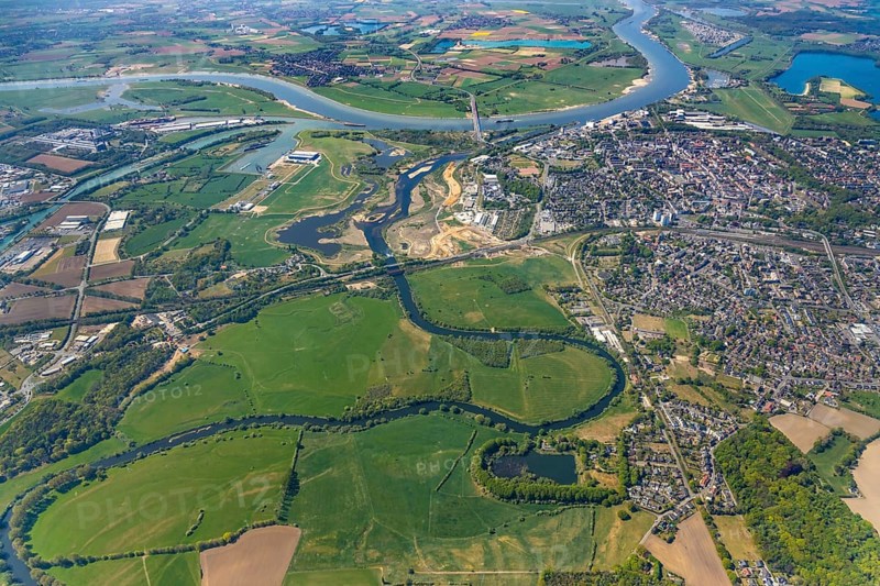 Aerial view, new mouth of the river Lippe near Wesel, Rhine, Rhine harbour, federal road connection B8 and B58, Wesel, Lower Rhine, Ruhr area, North Rhine-Westphalia, Germany