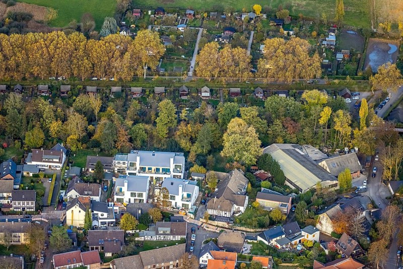 Aerial view, new development area Otto-Pankok-Straße, Saarn, Mülheim an der Ruhr, Ruhr area, North Rhine-Westphalia, Germany, construction work, construction area, construction site, building plots, construction project, construction site, DE, Europe, property tax, real estate, aerial photograph, aerial photography, aerial photography, new construction, overview, bird's eye view, residential complex, living and living, residential area, residential buildings, residential quality, residential neighbourhood, housing estate, birds-eyes view, overview