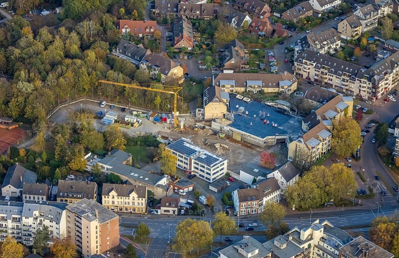 Aerial view, construction site new building Düsseldorfer Straße, Zur Alten Mühle, Saarn, Mülheim an der Ruhr, Ruhr area, North Rhine-Westphalia, Germany, construction work, construction area, construction site, building plots, construction project, construction site, DE, Europe, aerial view, aerial photography, aerial photography, new building, photovoltaic, photovoltaic system, solar, solar system, solar energy, solar energy, overview, bird's-eye view, bird's-eye view, overview