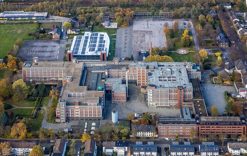 Aerial view, former company premises Tengelmann Warenhandel, Speldorf, Mülheim an der Ruhr, Ruhr area, North Rhine-Westphalia, Germany, DE, Europe, commercial enterprises, commercial area, commercial area, commercial location, commercial use, industrial area, industrial building, industrial location, aerial view, aerial photography, aerial photography, overview, bird's-eye view, Wissollstraße, birds-eyes view, overview
