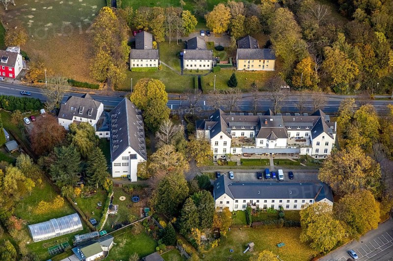 Aerial view, Theodor Fliedner Foundation - Head Office, Nursing School of the Theodor Fliedner Foundation - Seminar House, Saarn - South, Mülheim an der Ruhr, Ruhr area, North Rhine-Westphalia, Germany, DE, Europe, Kölner Straße, aerial view, aerial photography, aerial photography, nursing school, overview, bird's-eye view, overview