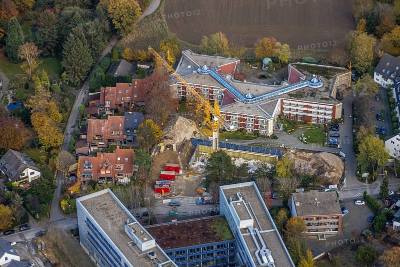 Aerial view, Evangelisches Wohnstift Raadt, construction site Parsevalstraße, Holthausen - Südost, Mülheim an der Ruhr, Ruhr area, North Rhine-Westphalia, Germany, construction work, building, construction area, building site, building plots, construction project, construction site, care and nursing, DE, Europe, aerial view, aerial photography, aerial photography, new building, Parsevalstraße, overview, bird's-eye view, assisted living, birds-eyes view, overview