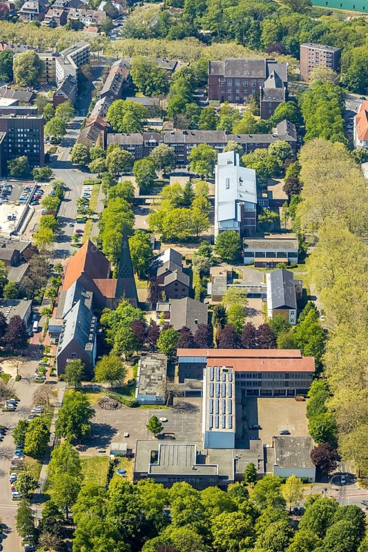 Aerial view, Gemeinschaftshauptschule Martini, Martinistift Wesel, Sankt Nikolaus Wesel, Realschule Mitte, Wesel, Ruhr area, Lower Rhine, North Rhine-Westphalia, Germany