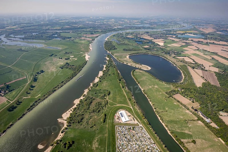 Aerial view, camping site Grav Insel am Rhein, caravans and tents, Flürener Altrhein, Wesel, Ruhr area, Lower Rhine, North Rhine-Westphalia, Germany
