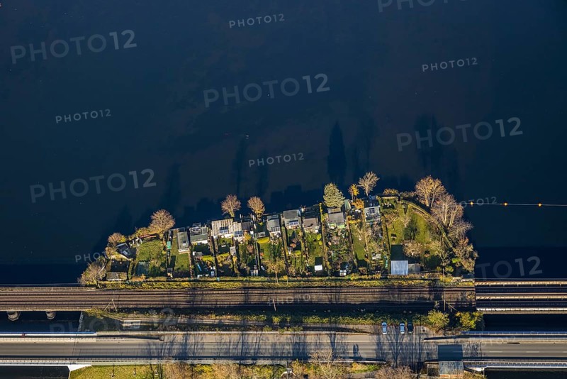 Aerial view, Obergraben, Obergrabenbrücke, Friedrichstraße, railway bridge, allotment garden site at Obergraben, peninsula, Harkortsee, Wetter, Wetter, Ruhr area, North Rhine-Westphalia, Germany