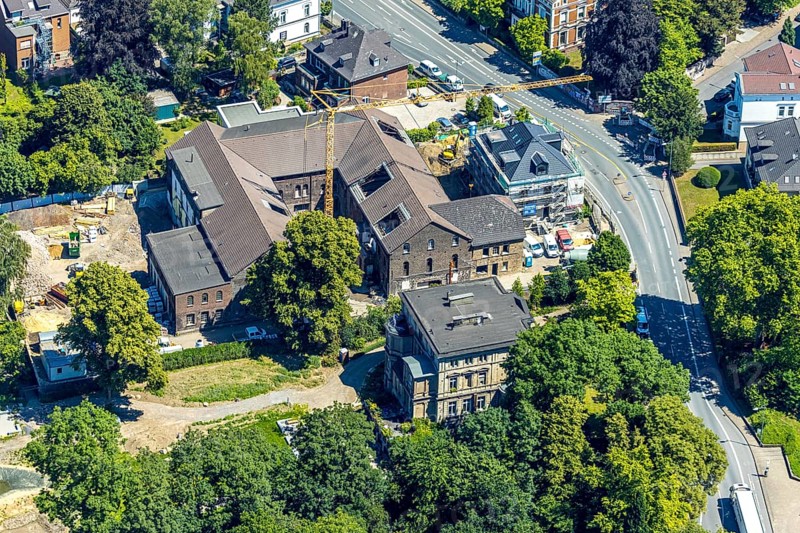 Aerial view, construction site for 30 lofts, former Scharfen machine factory, Scharfen Villa, Villa Lohmann, Witten, Ruhrstraße, Ennepe-Ruhr district, Ruhr area, North Rhine-Westphalia, Germany