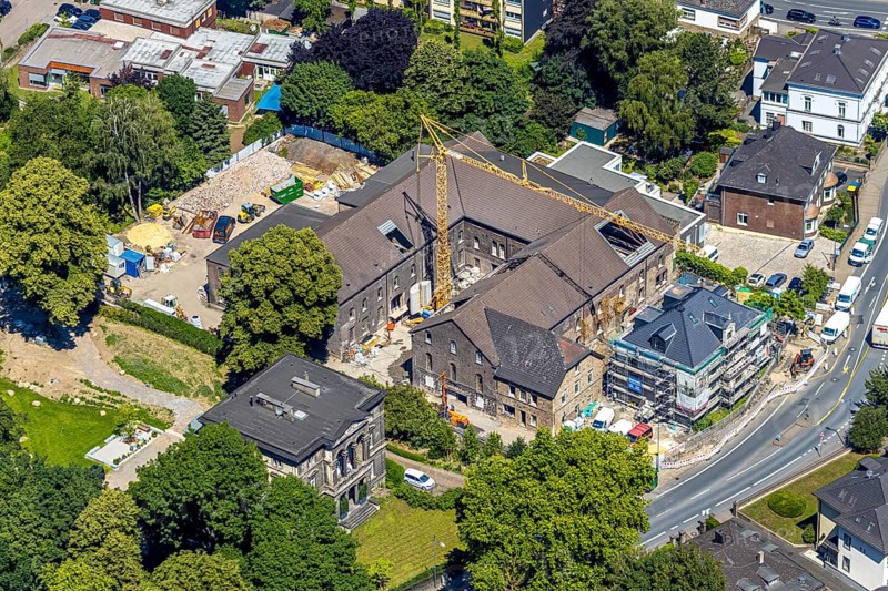 Aerial view, construction site for 30 lofts, former Scharfen machine factory, Scharfen Villa, Villa Lohmann, Witten, Ruhrstraße, Ennepe-Ruhr district, Ruhr area, North Rhine-Westphalia, Germany