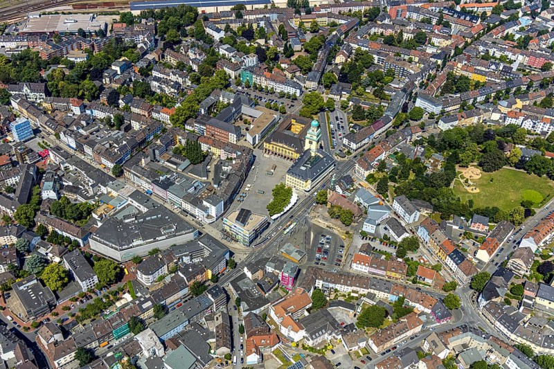 Aerial view, Galeria Karstadt Kaufhof, Witten town hall, Schiller-Gymnasium, Johanniskirche, Kornmarkt, city centre view, Witten, Ennepe-Ruhr district, Ruhr area, North Rhine-Westphalia, Germany