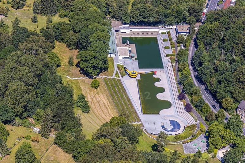 Aerial view, outdoor swimming pool Annen, Witten, Ennepe-Ruhr district, Ruhr area, North Rhine-Westphalia, Germany