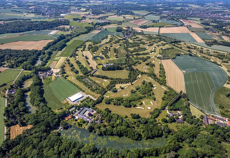 Aerial view, golf course, golf club Op de Niep, Neukirchen-Vluyn, Lower Rhine, North Rhine-Westphalia, Germany, DE, Europe, golf, golf course, golf club, golf course, golf course Nieper Kuhlen, aerial view, aerial photography, aerial photography, sports, overview, bird's-eye view, overview