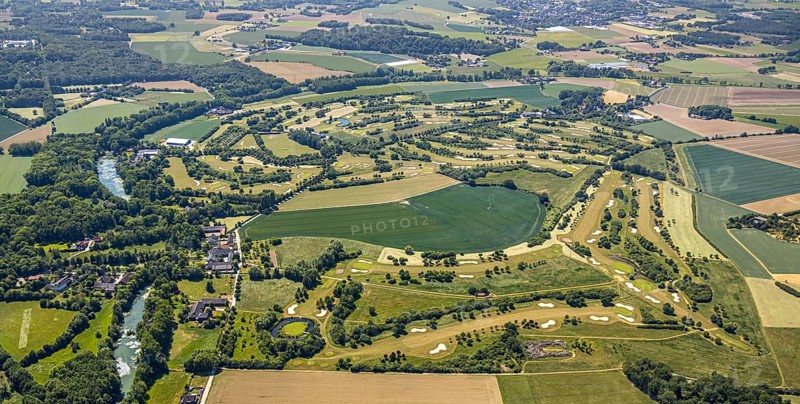 Aerial view, golf course, golf club Op de Niep, Neukirchen-Vluyn, Lower Rhine, North Rhine-Westphalia, Germany, DE, Europe, golf, golf course, golf club, golf course, golf course Nieper Kuhlen, aerial view, aerial photography, aerial photography, sports, overview, bird's-eye view, overview