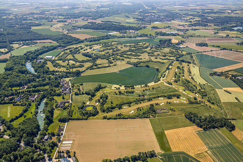 Aerial view, golf course, golf club Op de Niep, Neukirchen-Vluyn, Lower Rhine, North Rhine-Westphalia, Germany, DE, Europe, golf, golf course, golf club, golf course, golf course Nieper Kuhlen, aerial view, aerial photography, aerial photography, sports, overview, bird's-eye view, overview