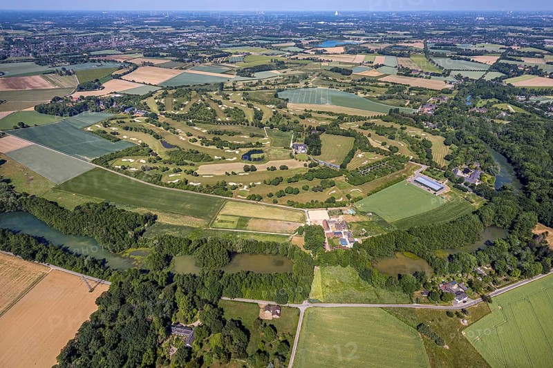 Aerial view, golf course, golf club Op de Niep, Neukirchen-Vluyn, Lower Rhine, North Rhine-Westphalia, Germany, DE, Europe, golf, golf course, golf club, golf course, golf course Nieper Kuhlen, aerial view, aerial photography, aerial photography, sports, overview, bird's-eye view, overview