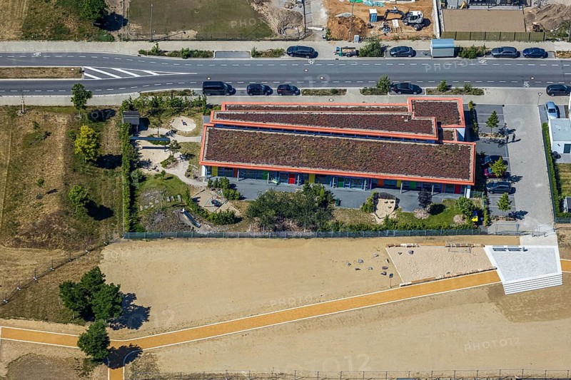 Aerial view, Dicksche Heide development area, KiTa Sternchen Niederberg, Neukirchen-Vluyn, Lower Rhine, North Rhine-Westphalia, Germany, construction area, building site, building plots, construction project, construction site, DE, Europe, property tax, real estate, kindergarten, day nursery, day care centre, day nursery, day care centre, aerial view, aerial photography, aerial photography, new building, overview, bird's-eye view, residential complex, living and living, residential area, residential buildings, residential quality, residential quarter, housing estate, birds-eyes view, overview