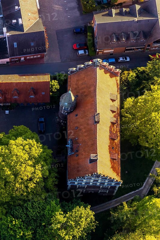 Aerial view, Wolbeck Castle, Drostenhof, Wolbecker Park, Am Steintor, Münster, Münsterland, North Rhine-Westphalia, Germany, DE, Europe, von Merveldt family, manor house, manor house, manor building, aerial photograph, aerial photography, aerial photography, Renaissance style, castle, sight, stair tower, overview, bird's eye view, residence of the count, birds-eyes view, historical, overview