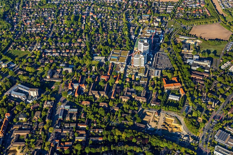 Aerial view, University Hospital Münster, Albert-Schweitzer-Campus, Münster, Münsterland, North Rhine-Westphalia, Germany, DE, Europe, healthcare, high-rise building, hospital, clinic, clinic, hospital, aerial view, aerial photography, aerial photography, medical facility, medical assistance, emergency service, tower, overview, bird's-eye view, overview, medical care