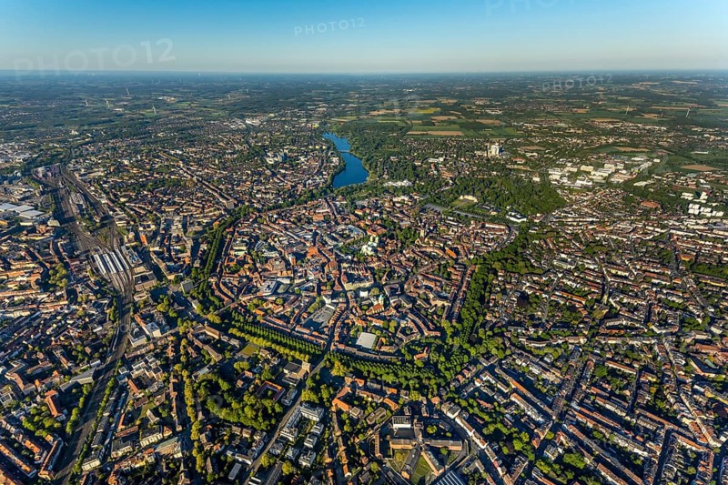 Aerial view, Old Town, Promenadenring, St Paul's Cathedral, Cathedral SquarePaulus-Dom, Domplatz, catholic Liebfrauen-Überwasserkirche, catholic St. Lamberti-Kirche, St. Martini-Kirche, Münster theatre, Aasee, Münster main railway station, Münster, Münsterland, North Rhine-Westphalia, Germany, old town area, place of worship, railway tracks, railway station, DE, Deutsche Bahn AG, Europe, distant view, Münstersche Aa river, religious community, place of worship, property tax, main railway station, main station, real estate, church, parish, denomination, culture, art, aerial view, aerial photography, aerial photography, religion, lake, reservoir, theatre, overview, events, bird's-eye view, housing estate, living and working, living and life, residential area, residential buildings, housing estate, birds-eyes view, historic city centre, historic city centre, overview