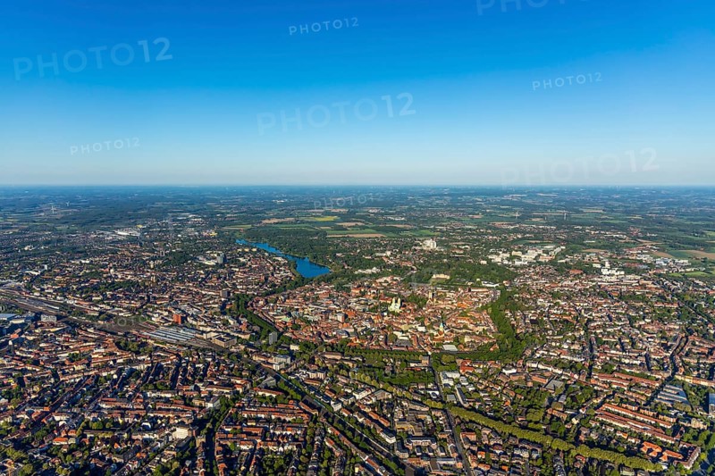 Aerial view, Old Town, Promenadenring, St Paul's Cathedral, Cathedral SquarePaulus-Dom, Domplatz, catholic Liebfrauen-Überwasserkirche, catholic St. Lamberti-Kirche, St. Martini-Kirche, Münster theatre, Aasee, Münster main railway station, Münster, Münsterland, North Rhine-Westphalia, Germany, old town area, place of worship, railway tracks, railway station, DE, Deutsche Bahn AG, Europe, distant view, Münstersche Aa river, religious community, place of worship, property tax, main railway station, main station, real estate, church, parish, denomination, culture, art, aerial view, aerial photography, aerial photography, religion, lake, reservoir, theatre, overview, events, bird's-eye view, housing estate, living and working, living and life, residential area, residential buildings, housing estate, birds-eyes view, historic city centre, historic city centre, overview